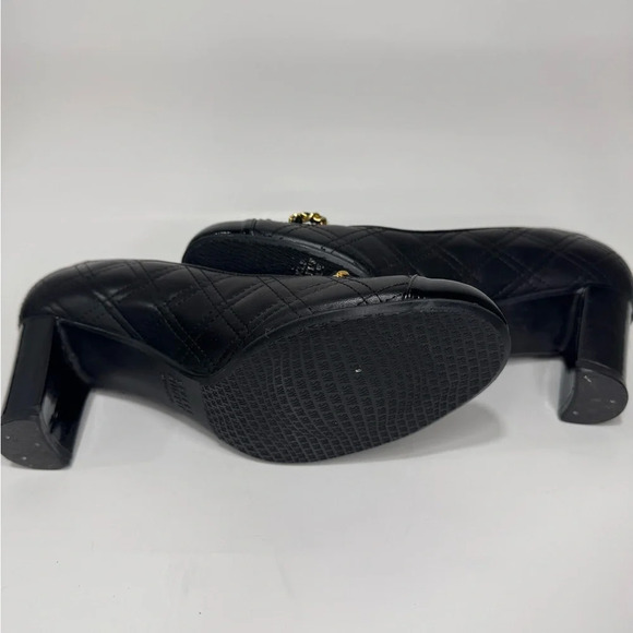 Stuart Weitzman Black Round Toe Chain Bow Pumps Size 6 1/2 M - Picture 6 of 9